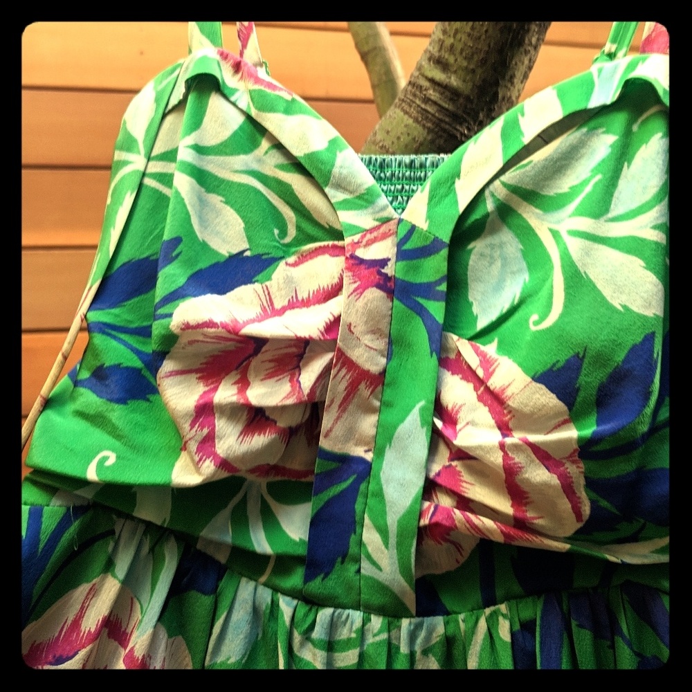 Floral Silk Dress w/Pockets!